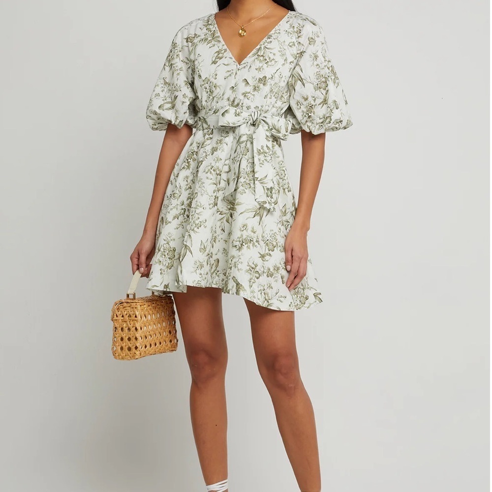 o.p.t. Mika Dress Size MEDIUM NWT